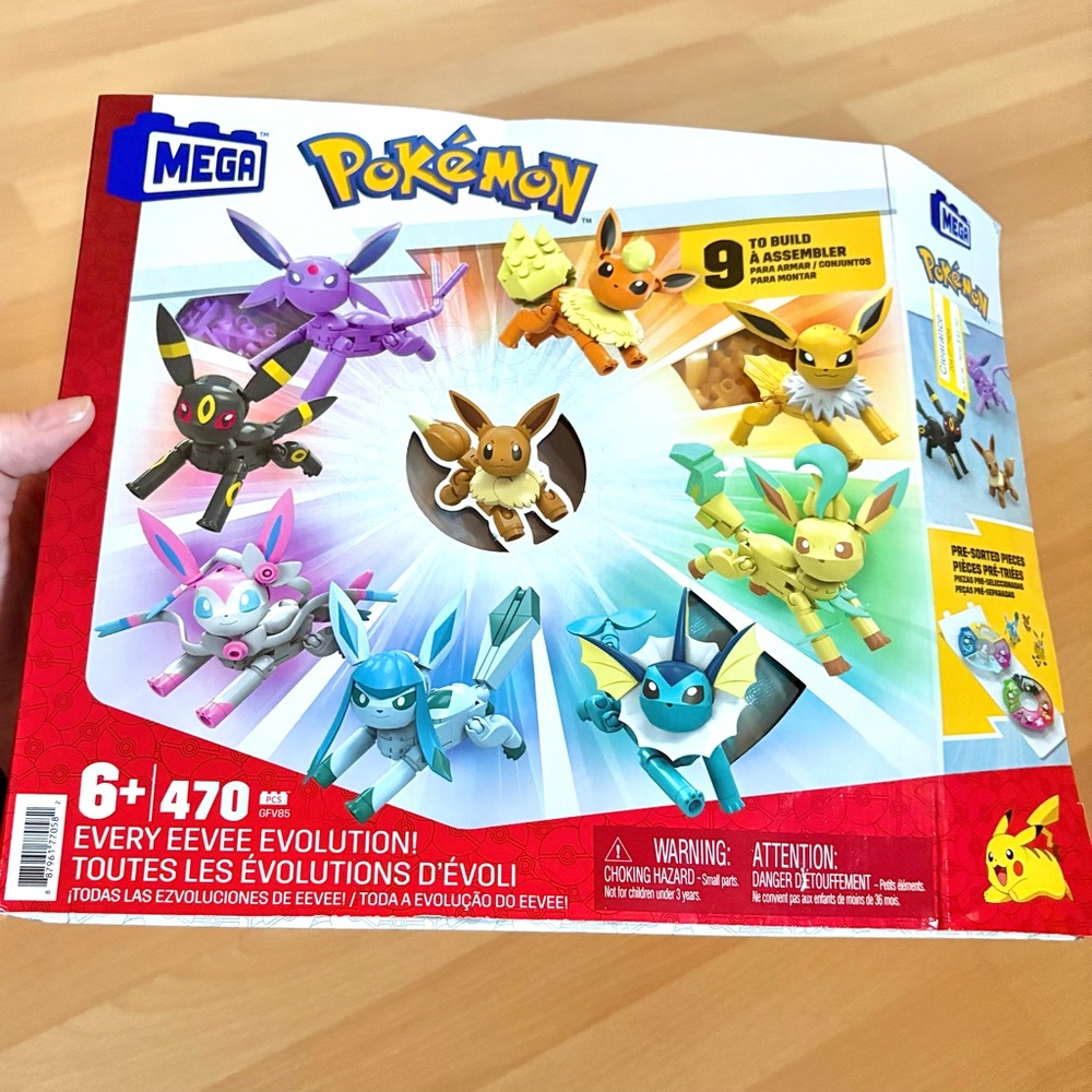 Mega Pokemon Every Eevee Evolution! 9 Figure Building Set - 470 Pieces - Picture 3 of 11